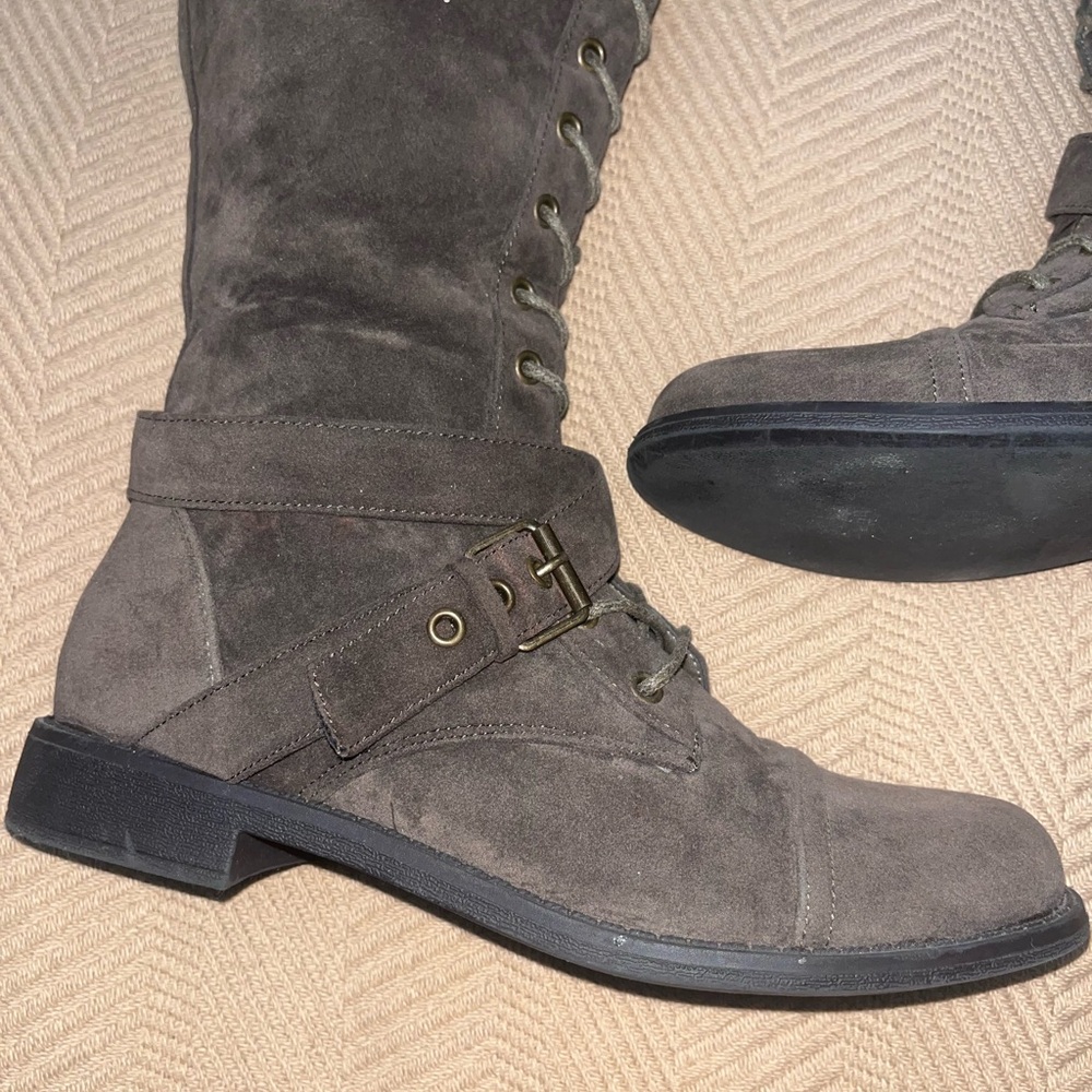 Stylish Women's Knee-High Boots - Picture 2 of 13